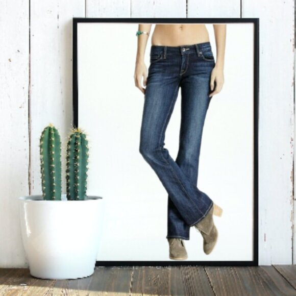 Lucky Brand Josie Classic Fit Medium Blue Wash Red Tag Boot Jeans Size 6/28 - Picture 2 of 7